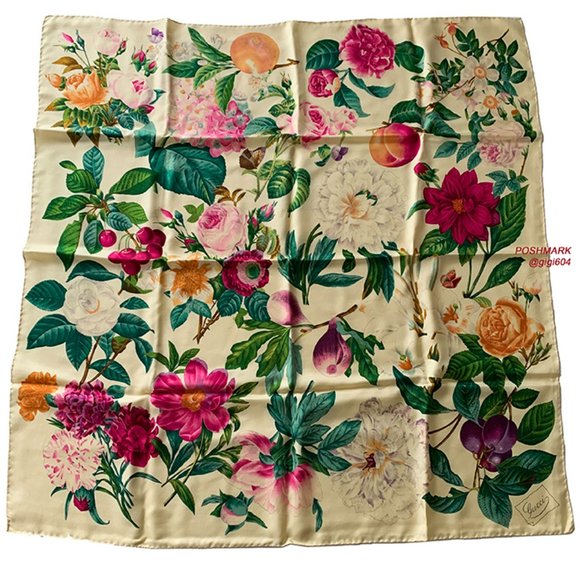 Gucci Silk Scarf Yellow Background ,Roses, Butterflies and Peach design. - Picture 5 of 8